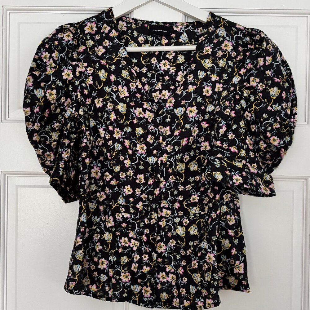 Floral black top - size XS